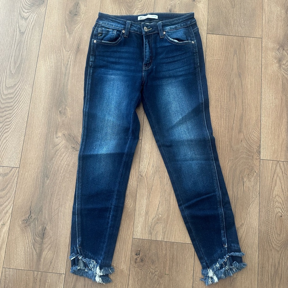 Kan Can dark skinny jeans. Size 26